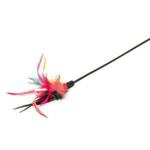Kocia zabawka, wędka z kolorowymi piórkami o długości 50 cm.